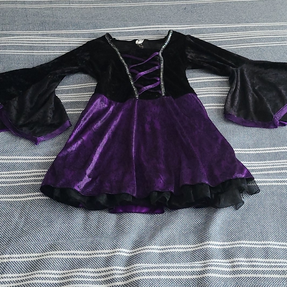 Girl Halloween costume